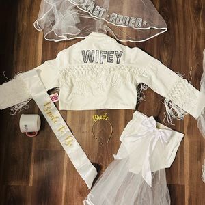 Selling my Vegas Bride Bundle